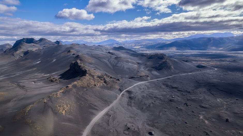 Gletsjerlagunes met drijvende ijsbergen in IJsland. Gletsjerlagunes met drijvende ijsbergen in IJsland.